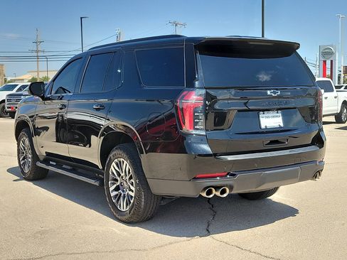 Used 2025 Chevrolet Tahoe Z71 AWD/4WD image 3