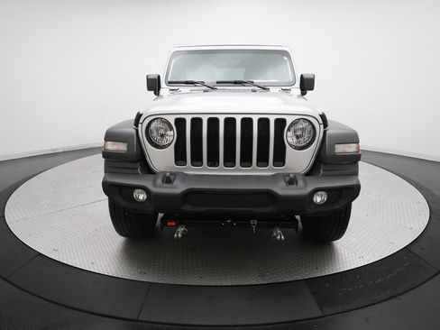 Used 2023 Jeep Wrangler Sport image 11