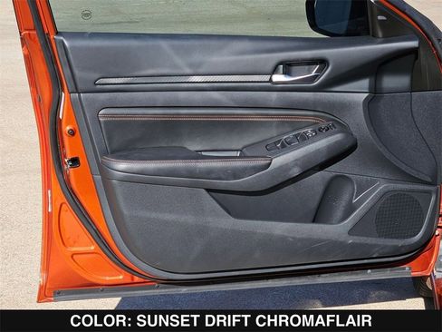 Used 2022 Nissan Altima 2.5 SR image 14