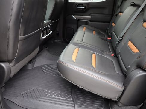 Used 2020 GMC Sierra 1500 AT4 w/ Off-Road Performance Package image 17