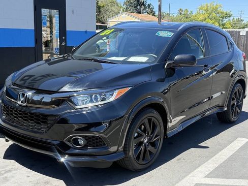 Used 2021 Honda HR-V Sport image 3
