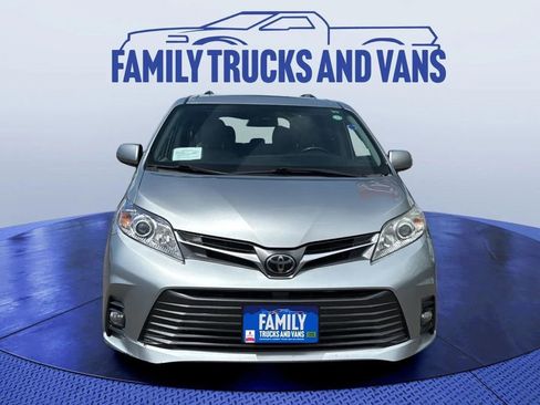 Used 2019 Toyota Sienna XLE w/ XLE Navigation Package AWD/4WD image 8