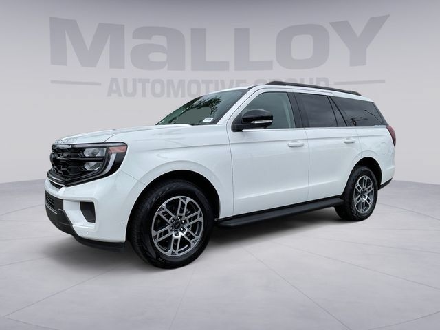 Certified 2025 Ford Expedition Active AWD/4WD image 1