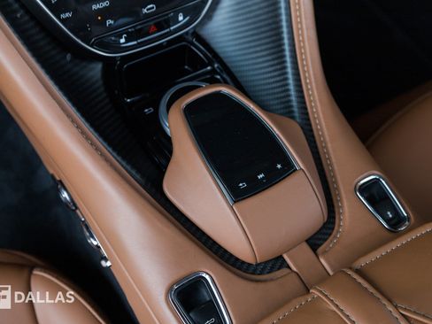Used 2023 Aston Martin DBS Superleggera Volante RWD image 31