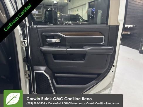 Used 2024 RAM 2500 Laramie AWD/4WD image 32