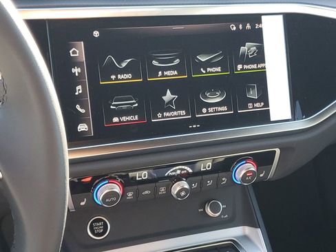 New 2025 Audi Q3 2.0T Premium image 28