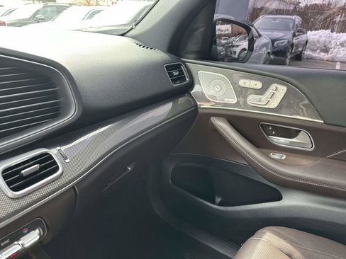 Used 2022 Mercedes-Benz GLE 350 4MATIC w/ AMG Line Exterior image 28