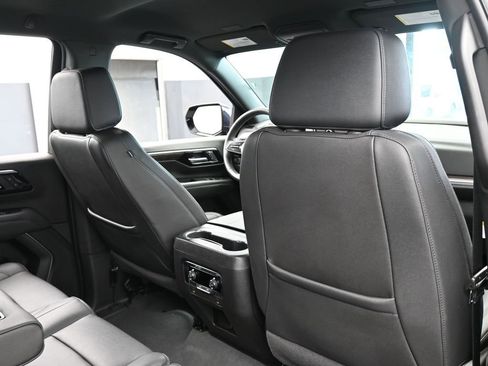 Used 2025 Chevrolet Tahoe LT image 46