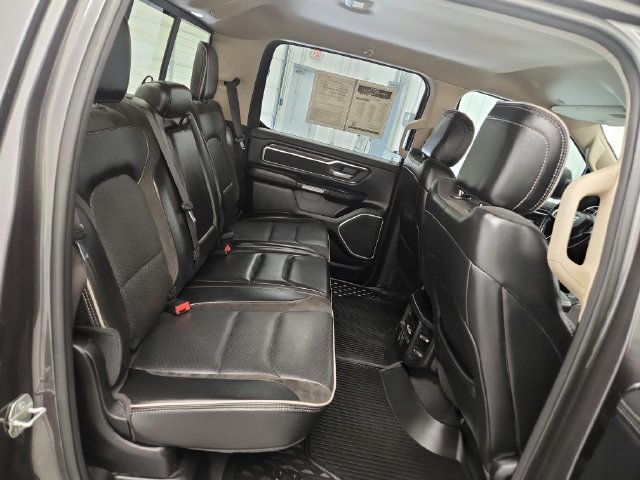 Used 2020 RAM 1500 Laramie AWD/4WD image 25