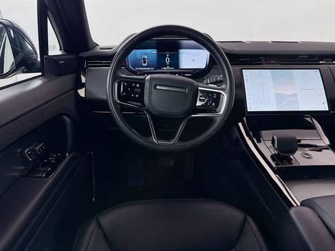 Used 2025 Land Rover Range Rover Sport SE image 25