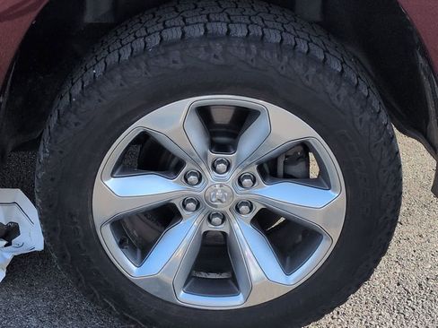 Certified 2019 RAM 1500 Limited w/ Advanced Safety Group image 14