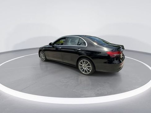 Used 2022 Mercedes-Benz E 450 4MATIC Sedan image 5