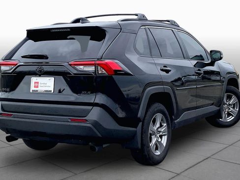 Used 2025 Toyota RAV4 XLE FWD image 13