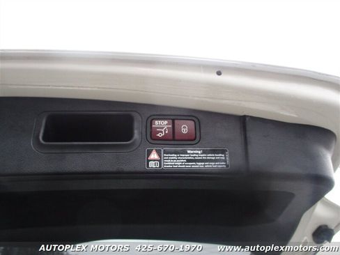 Used 2011 Mercedes-Benz ML 350 BlueTEC 4MATIC image 12