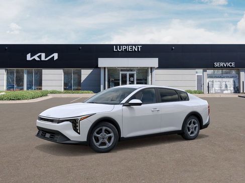 New 2025 Kia K4 LXS image 5