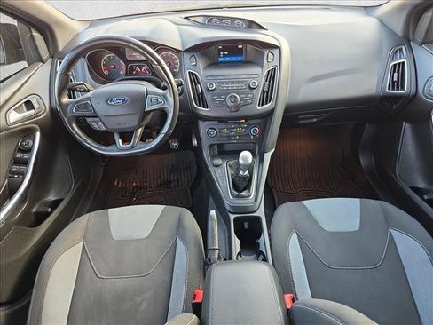 Used 2018 Ford Focus ST FWD image 15