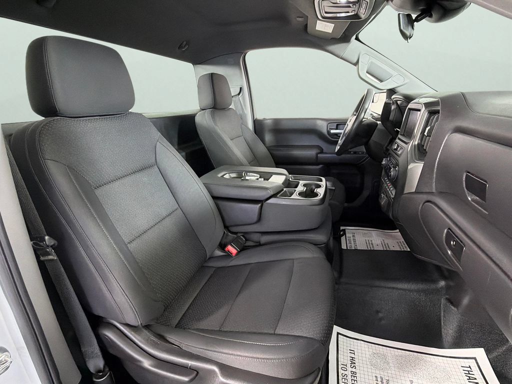 Certified 2025 Chevrolet Silverado 1500 W/T RWD image 43