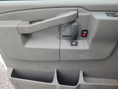 Used 2023 GMC Savana 3500 w/ Power Convenience Package RWD image 14
