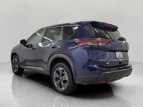Used 2025 Nissan Rogue SV image 7