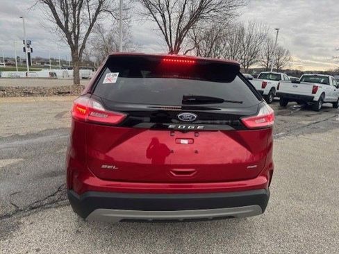 Used 2024 Ford Edge SEL w/ Convenience Package image 11