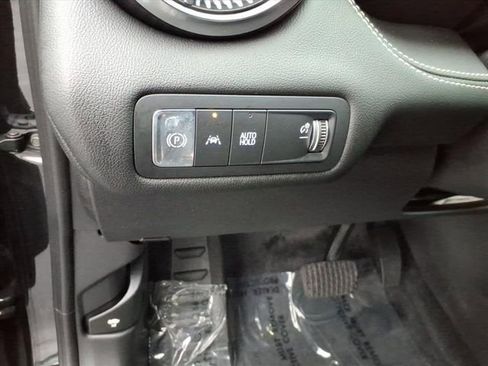 Used 2024 Chevrolet Blazer EV LT image 29