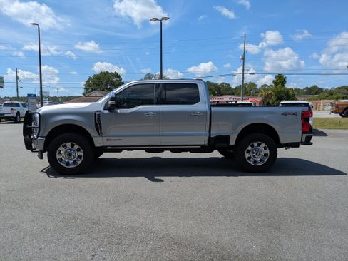 Used 2024 Ford F350 Platinum image 7
