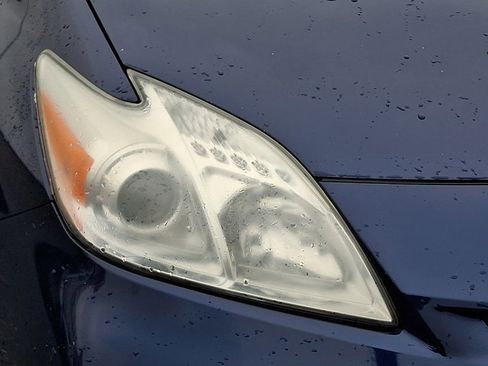 Used 2014 Toyota Prius Two image 9