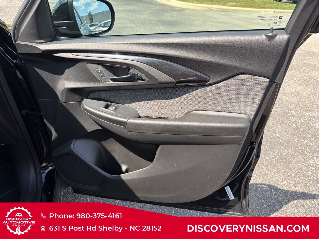Used 2023 Chevrolet TrailBlazer LT w/ Convenience Package FWD image 37