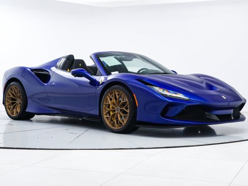 Certified 2022 Ferrari F8 Tributo RWD image 12