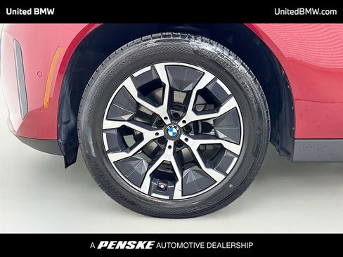 Used 2025 BMW X3 xDrive30 w/ Premium Package AWD/4WD image 2