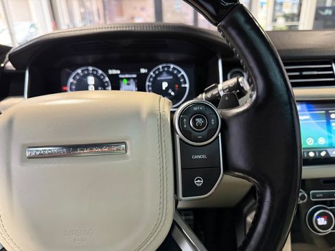 Used 2017 Land Rover Range Rover Supercharged AWD/4WD image 14