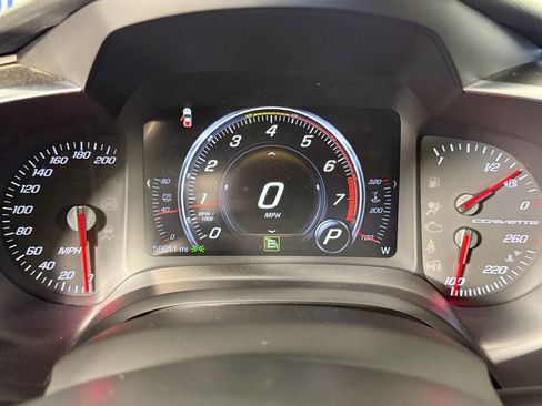 Used 2017 Chevrolet Corvette Stingray Coupe w/ 1LT image 20