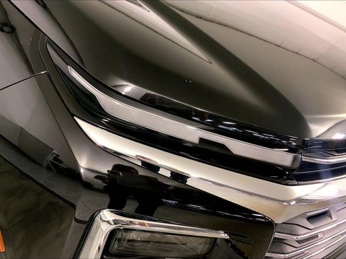 Used 2024 Chevrolet Traverse LT FWD image 26