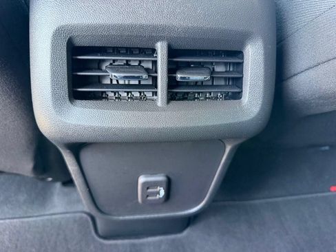 Used 2023 Chevrolet Equinox LS w/ Midnight Edition FWD image 13