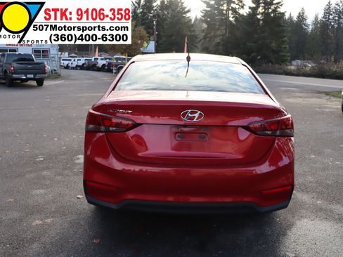 Used 2018 Hyundai Accent SE image 6