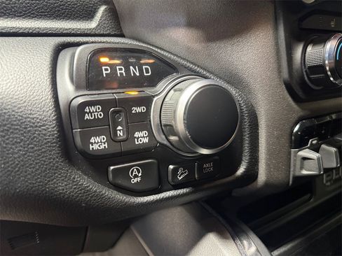 Used 2021 RAM 1500 Big Horn w/ Built-to-serve Edition image 21