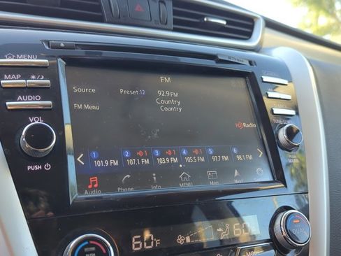 Used 2017 Nissan Murano SV image 18