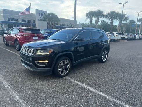 Used 2018 Jeep Compass Limited w/ Navigation Group AWD/4WD image 2