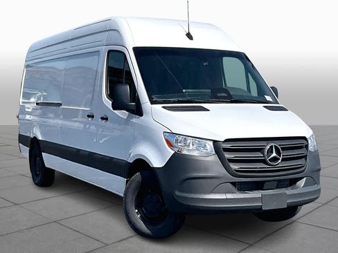 New 2025 Mercedes-Benz Sprinter 2500 image 2
