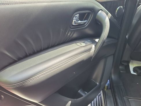 Used 2021 Nissan Armada Platinum w/ Captain's Chairs Package RWD image 45