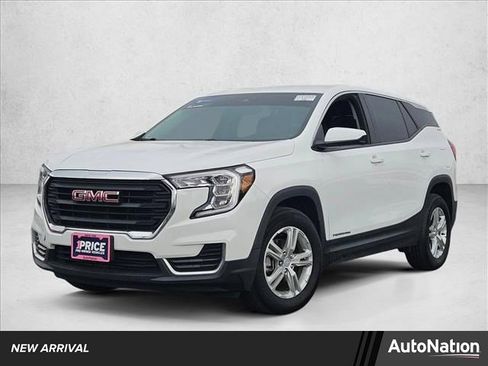 Used 2024 GMC Terrain SLE image 1