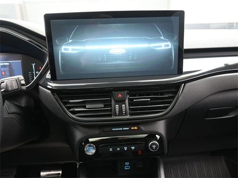 Used 2023 Ford Escape ST-Line w/ Tech Pack #1 image 9