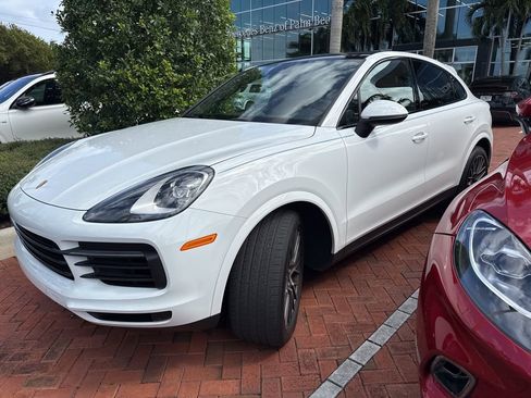 Used 2021 Porsche Cayenne Coupe image 2