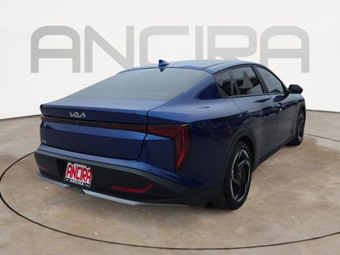 Certified 2025 Kia K4 EX image 8