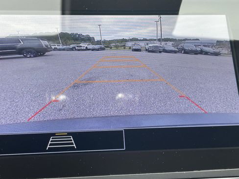 Used 2025 Chevrolet Malibu LT image 16