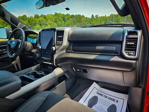 Used 2025 RAM 1500 Big Horn AWD/4WD image 43