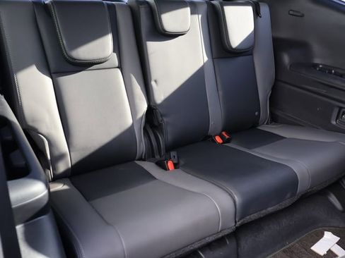 Used 2023 Subaru Ascent Onyx Edition image 12