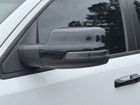 Used 2025 RAM 1500 Big Horn AWD/4WD image 33