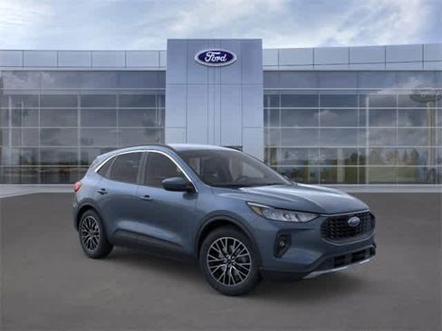 New 2025 Ford Escape SE image 7