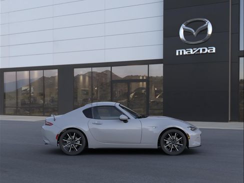 New 2026 MAZDA MX-5 Miata RF Grand Touring RWD image 5